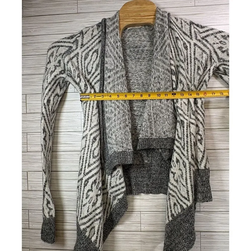 Abercrombie & Fitch Women's Open Cardigan‎ Size XS/S Wool Blend Geo Print Drape